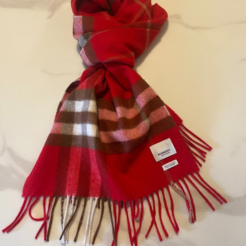 Burberry Cashmere Scarf - Picture 4 of 7